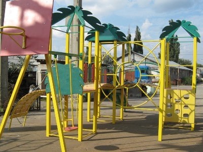 Дитячі ігрові комплекси для вулиці